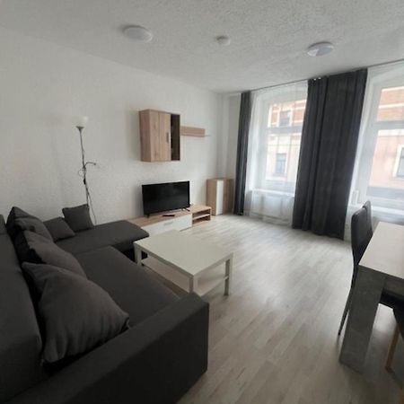 Zum Bahnhof Apartment Цвикау Екстериор снимка